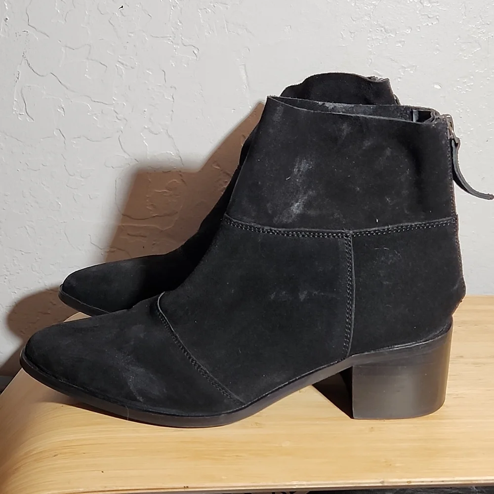 BLACK Suede Studio Heeled Back Zipper Bootie 10